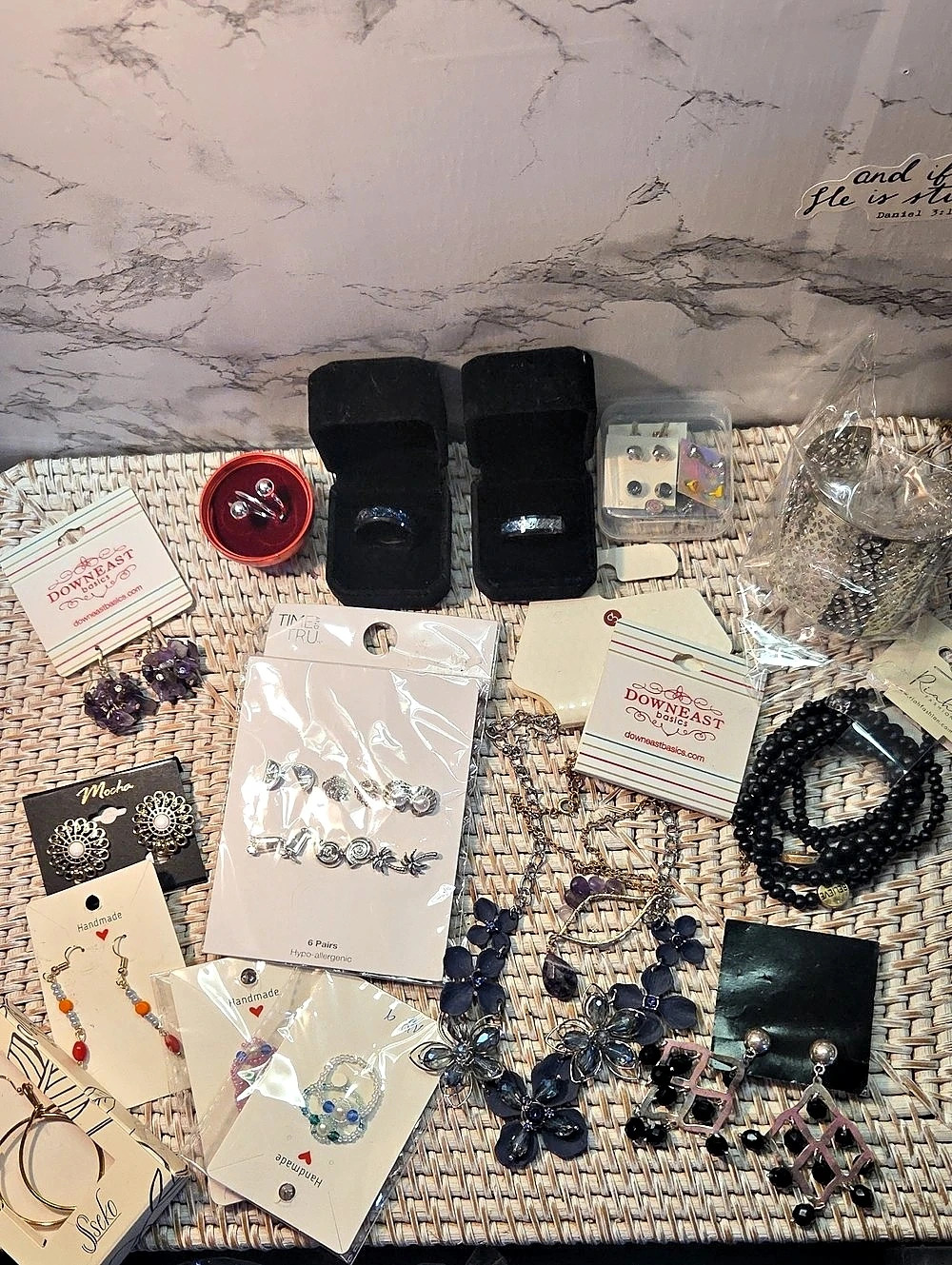 101 Jewelry Assortment Black & Silver Tone Gold Tone NWT
